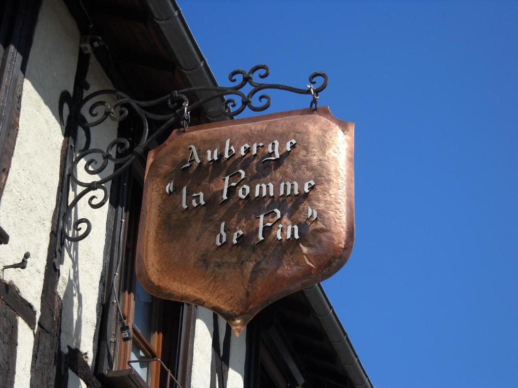 Hotel Auberge La Pomme de Pin Senonches Exterior foto